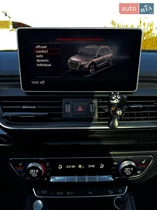 Позашляховик / Кросовер Audi Q5 2017 в Львові