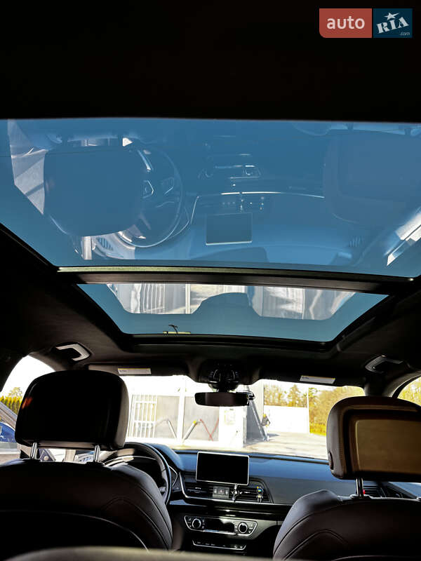 Позашляховик / Кросовер Audi Q5 2017 в Львові