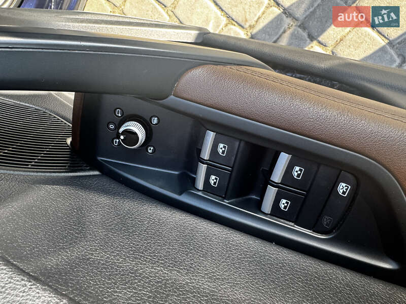 Позашляховик / Кросовер Audi Q5 2017 в Львові