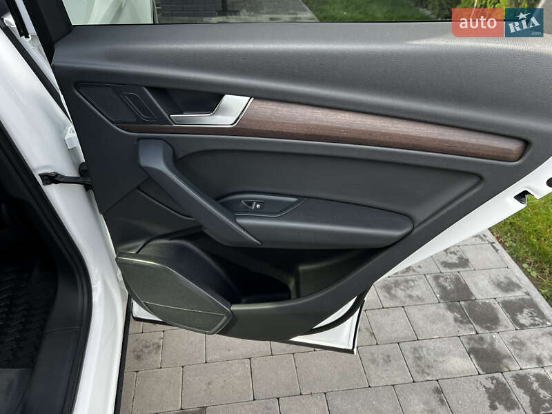 Внедорожник / Кроссовер Audi Q5 2021 в Луцке фото 20 Внедорожник / Кроссовер Audi Q5 2021 в Луцке