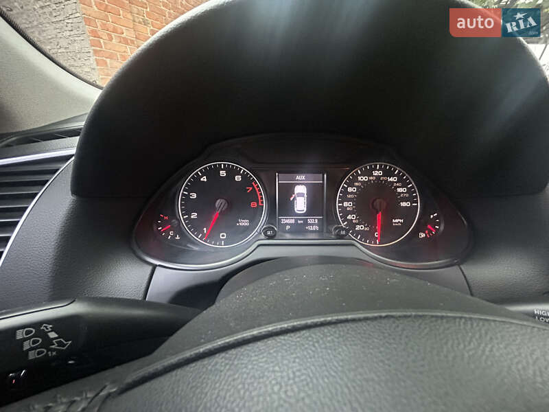 Внедорожник / Кроссовер Audi Q5 2011 в Золочеве