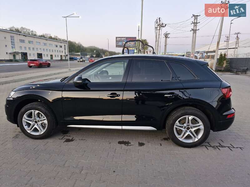 Внедорожник / Кроссовер Audi Q5 2017 в Киеве