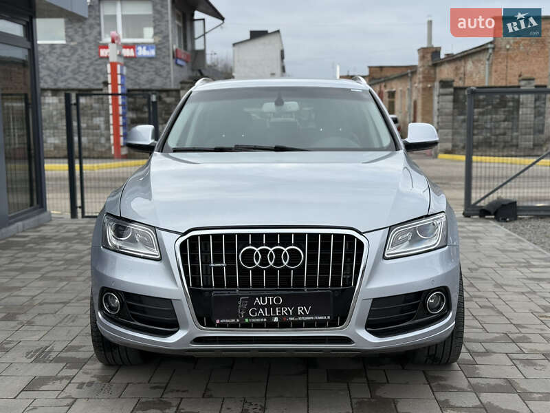 Позашляховик / Кросовер Audi Q5 2015 в Рівному