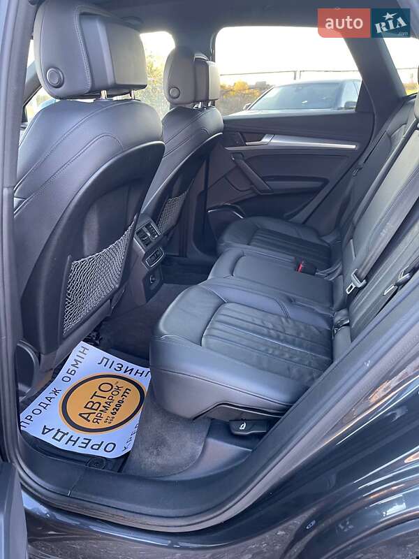 Позашляховик / Кросовер Audi Q5 2020 в Ужгороді