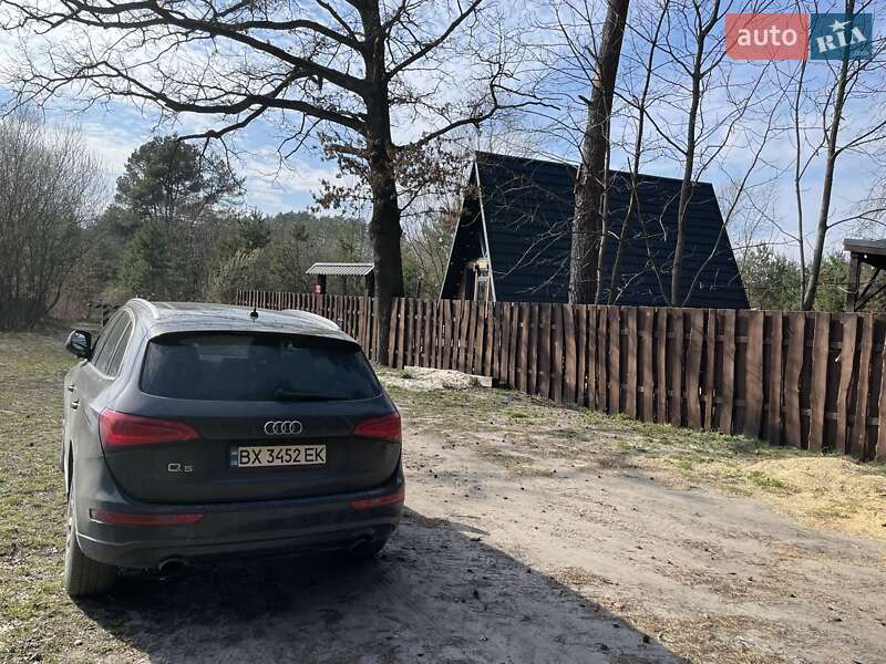 Внедорожник / Кроссовер Audi Q5 2014 в Остроге