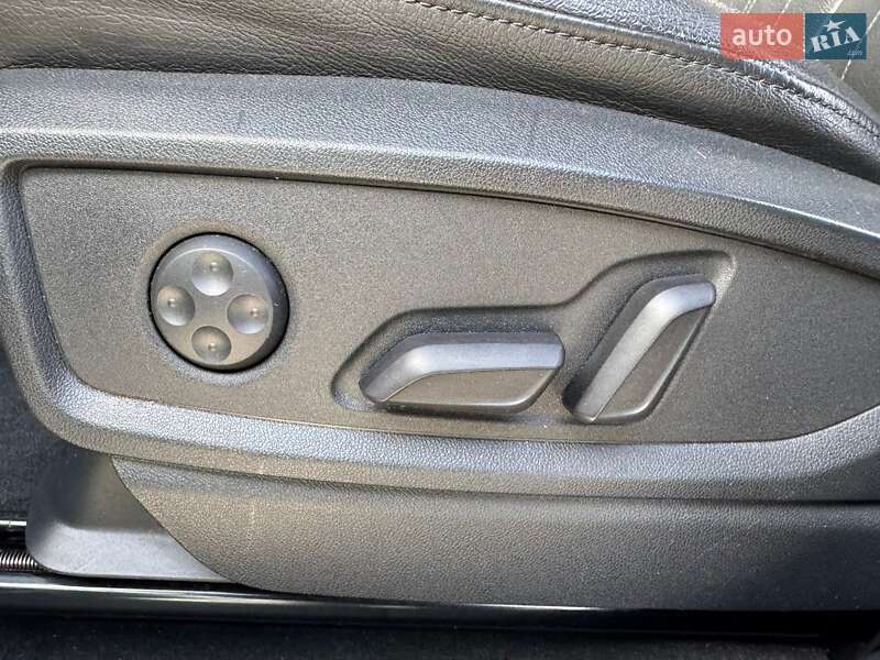 Внедорожник / Кроссовер Audi Q5 2019 в Львове фото 5 Внедорожник / Кроссовер Audi Q5 2019 в Львове