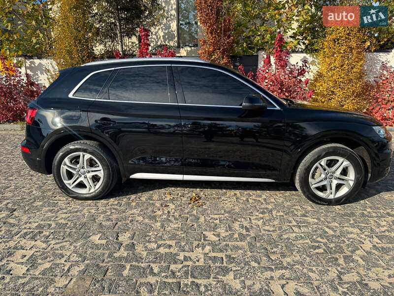 Внедорожник / Кроссовер Audi Q5 2019 в Львове фото 11 Внедорожник / Кроссовер Audi Q5 2019 в Львове