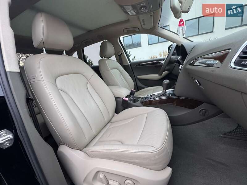 Позашляховик / Кросовер Audi Q5 2011 в Луцьку