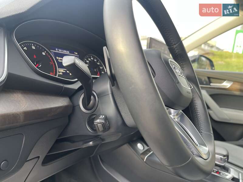 Внедорожник / Кроссовер Audi Q5 2017 в Киеве