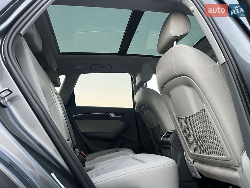 Внедорожник / Кроссовер Audi Q5 2015 в Дубно фото 34 Внедорожник / Кроссовер Audi Q5 2015 в Дубно