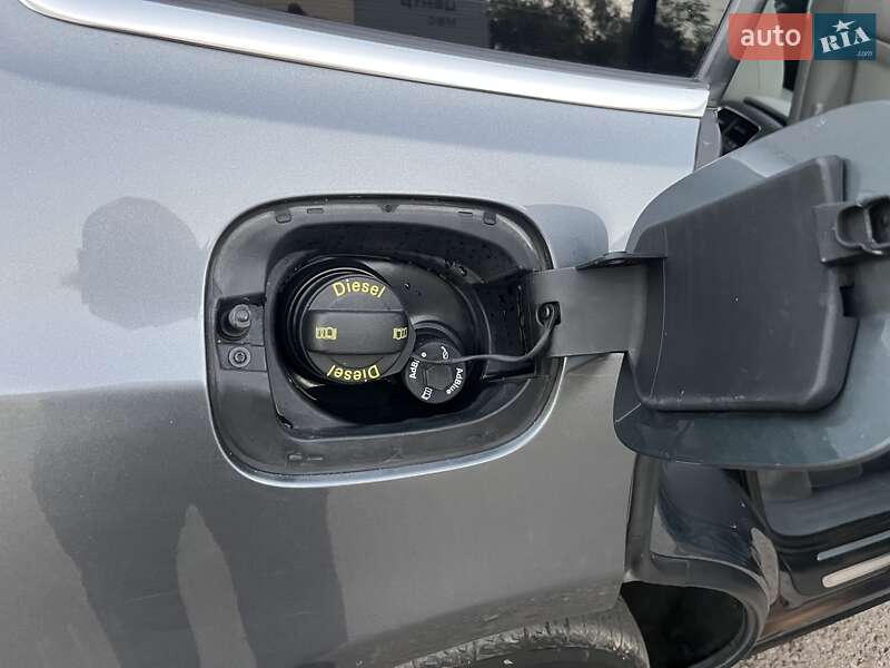 Внедорожник / Кроссовер Audi Q5 2015 в Дубно фото 44 Внедорожник / Кроссовер Audi Q5 2015 в Дубно