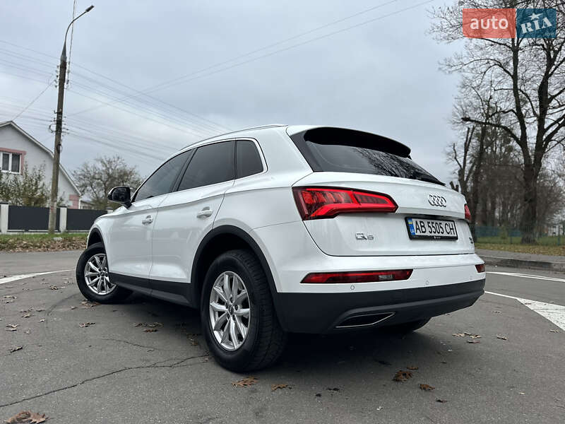 Позашляховик / Кросовер Audi Q5 2018 в Вінниці