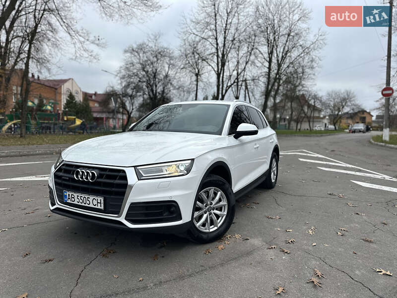 Позашляховик / Кросовер Audi Q5 2018 в Вінниці