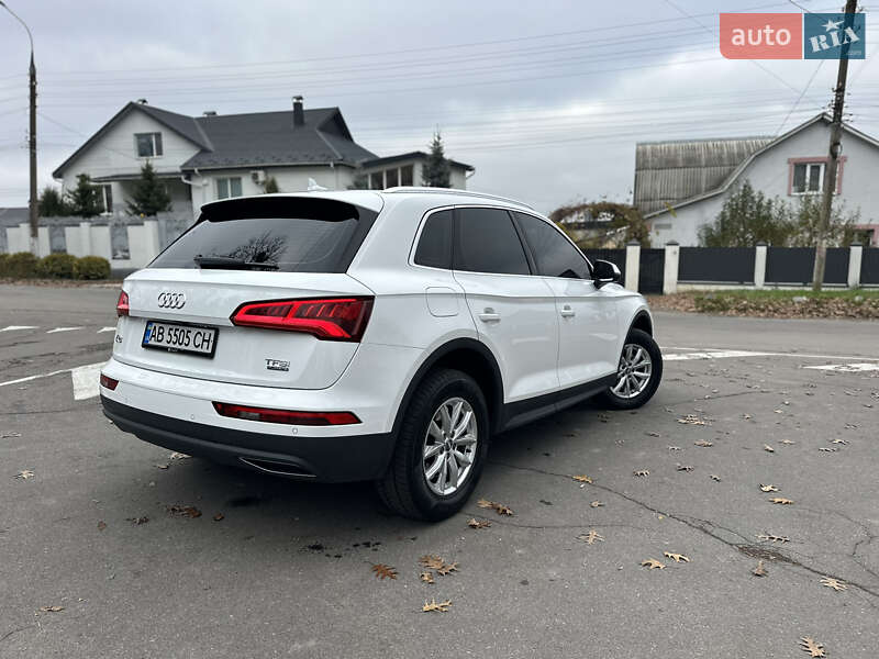Позашляховик / Кросовер Audi Q5 2018 в Вінниці