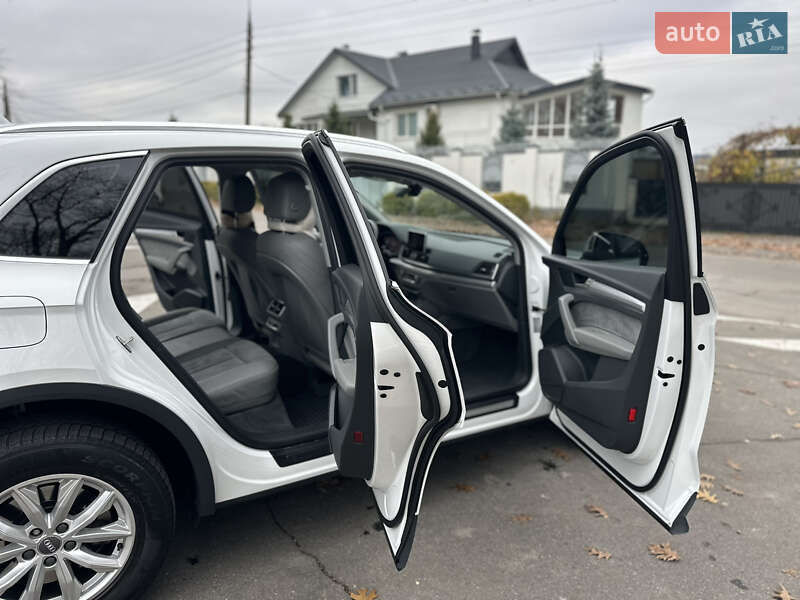 Позашляховик / Кросовер Audi Q5 2018 в Вінниці