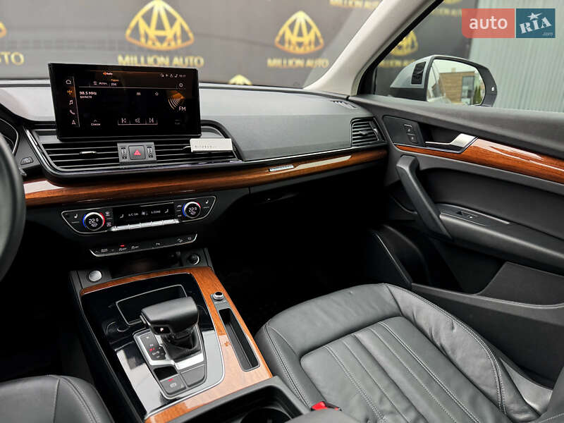 Позашляховик / Кросовер Audi Q5 2022 в Києві