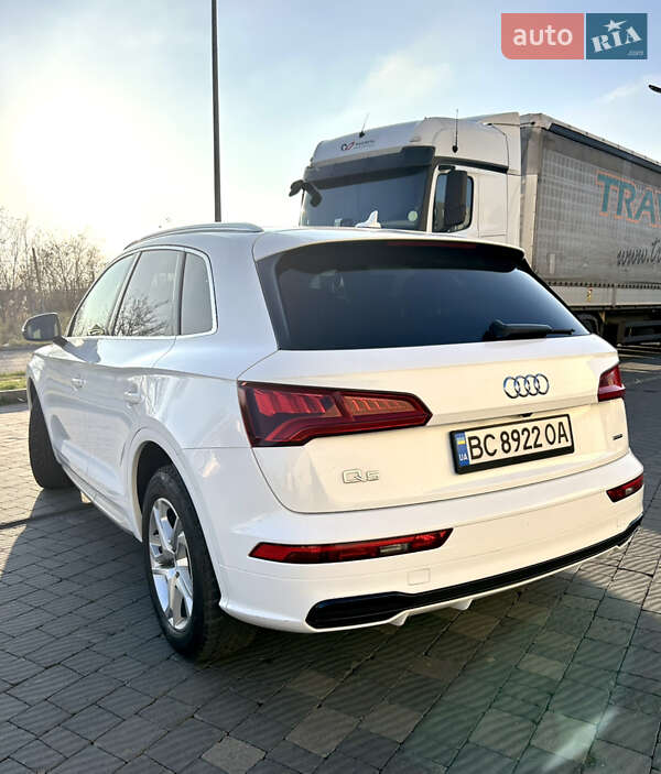 Внедорожник / Кроссовер Audi Q5 2019 в Львове