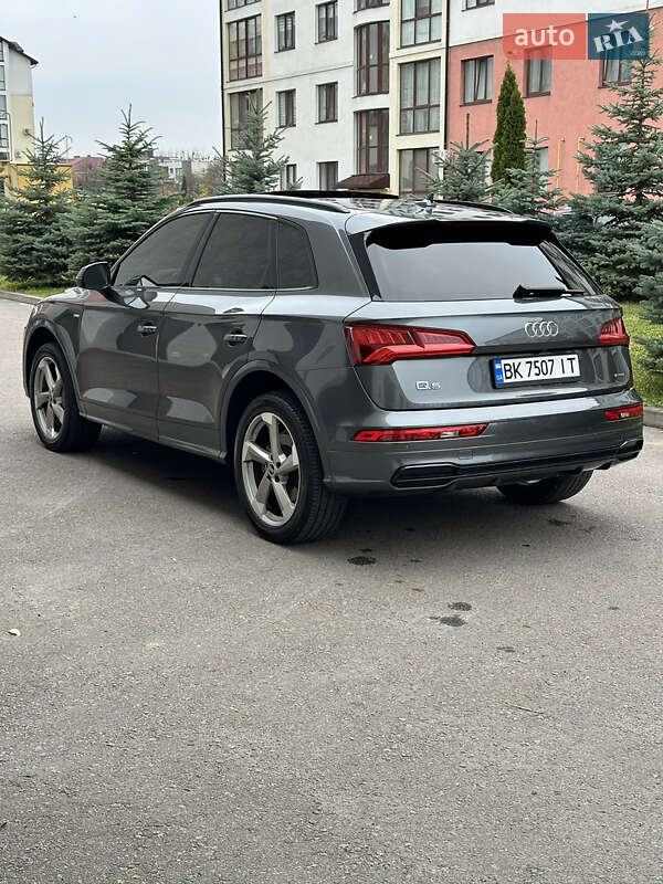 Внедорожник / Кроссовер Audi Q5 2020 в Киеве фото 15 Внедорожник / Кроссовер Audi Q5 2020 в Киеве