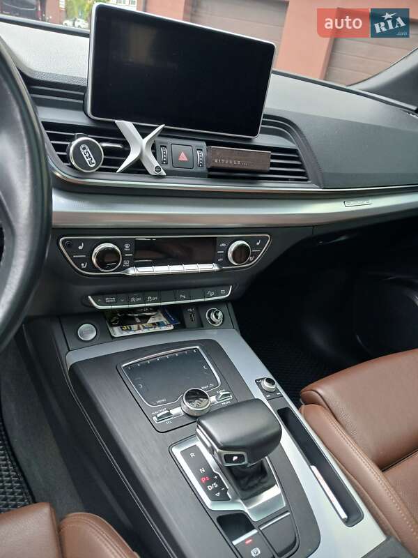 Внедорожник / Кроссовер Audi Q5 2019 в Ивано-Франковске