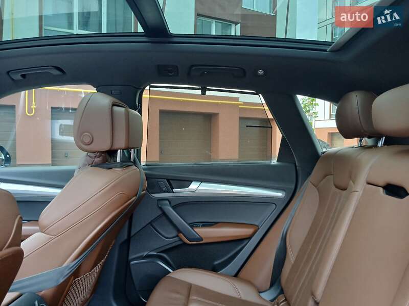 Внедорожник / Кроссовер Audi Q5 2019 в Ивано-Франковске