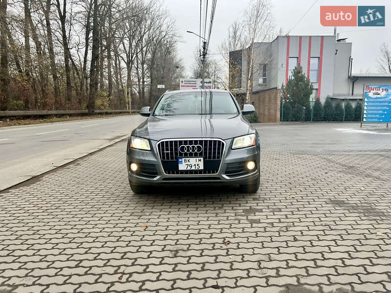 Позашляховик / Кросовер Audi Q5 2016 в Чернівцях