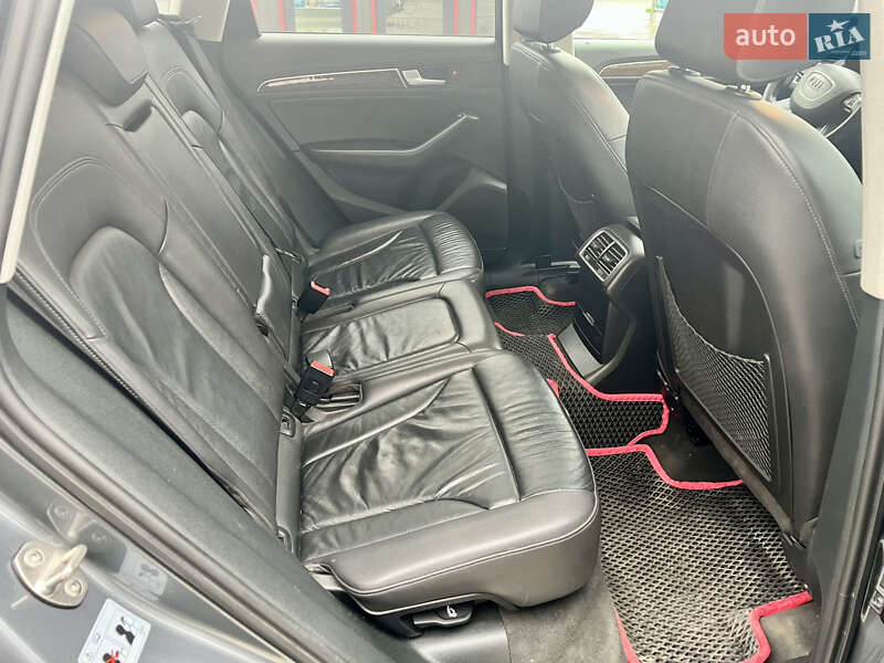 Позашляховик / Кросовер Audi Q5 2016 в Чернівцях