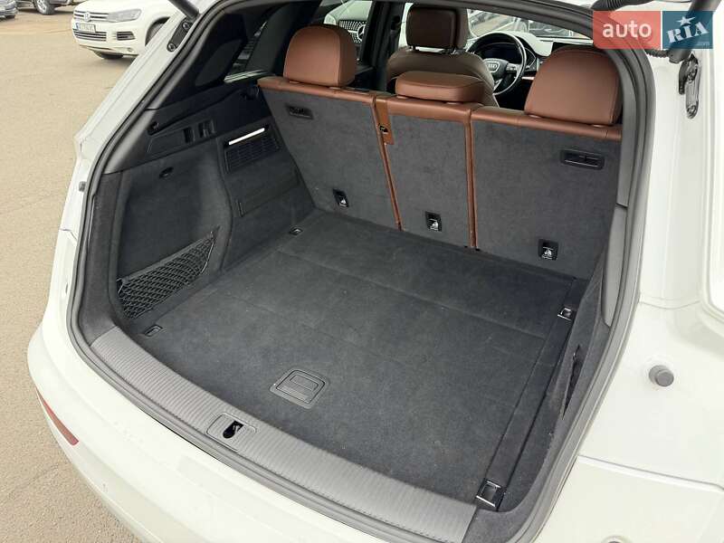 Позашляховик / Кросовер Audi Q5 2018 в Кривому Розі