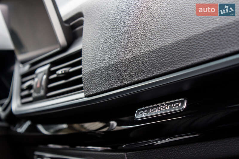 Внедорожник / Кроссовер Audi Q5 2020 в Нововолынске