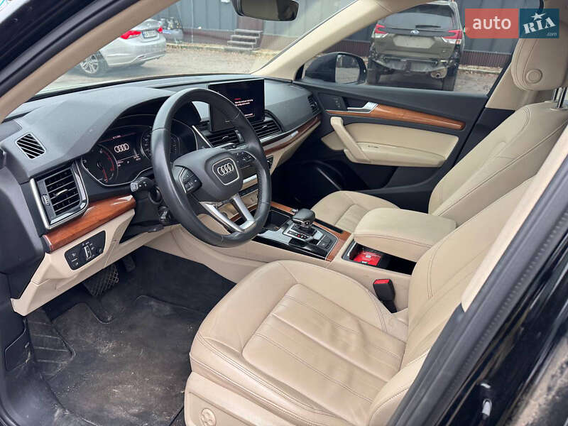 Позашляховик / Кросовер Audi Q5 2020 в Києві