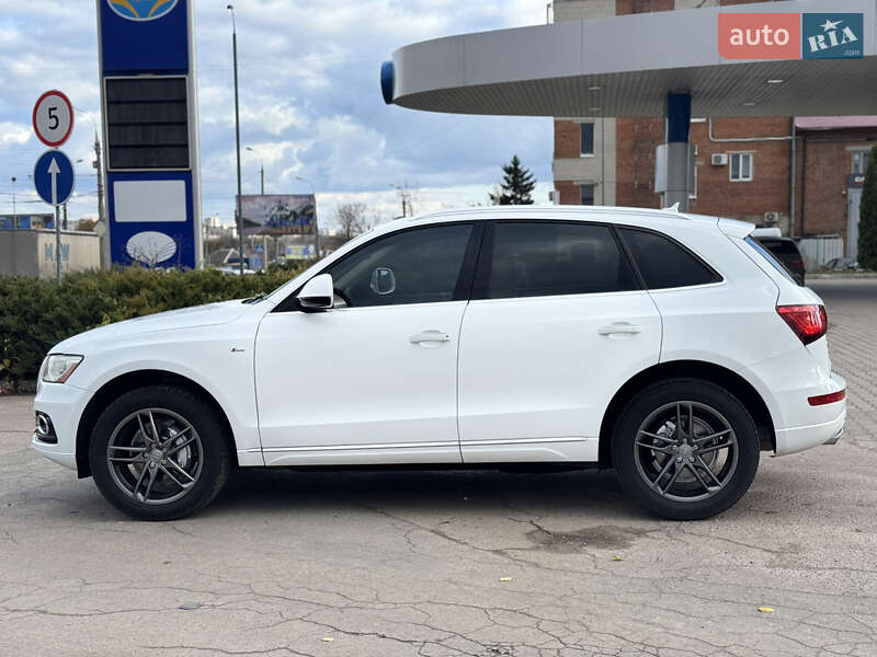 Внедорожник / Кроссовер Audi Q5 2016 в Сумах