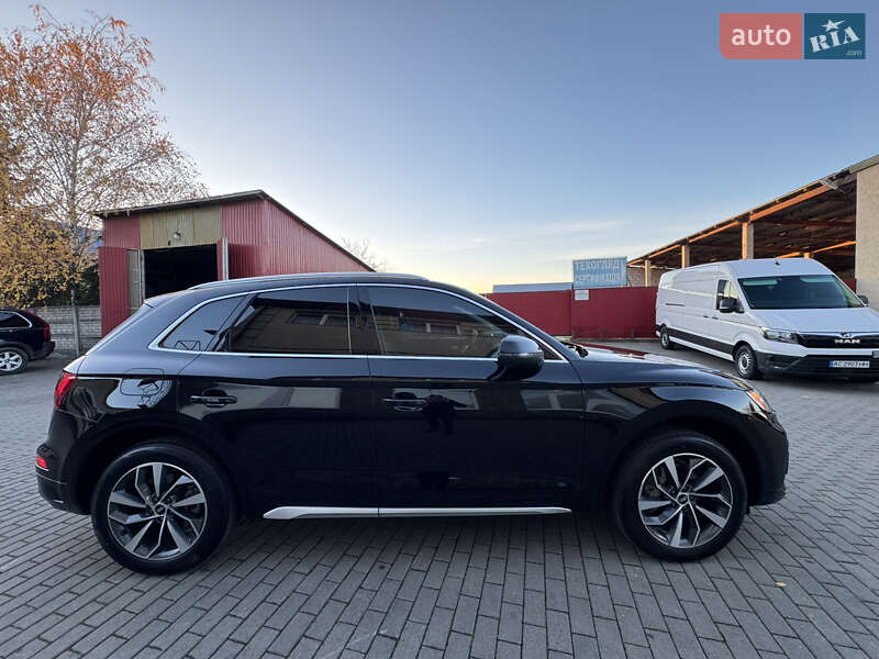 Позашляховик / Кросовер Audi Q5 2021 в Володимирі