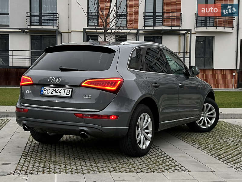 Внедорожник / Кроссовер Audi Q5 2015 в Самборе