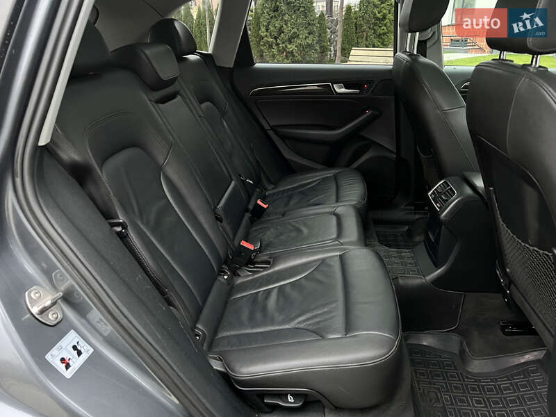 Внедорожник / Кроссовер Audi Q5 2015 в Самборе