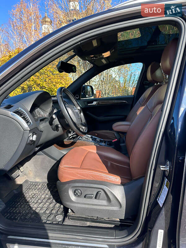 Внедорожник / Кроссовер Audi Q5 2011 в Кривом Роге