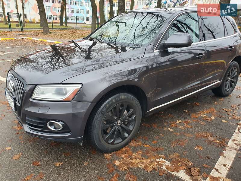 Внедорожник / Кроссовер Audi Q5 2014 в Петропавловской Борщаговке