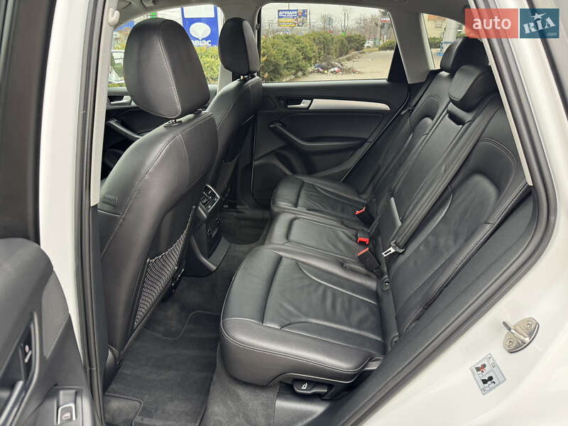 Позашляховик / Кросовер Audi Q5 2016 в Сумах