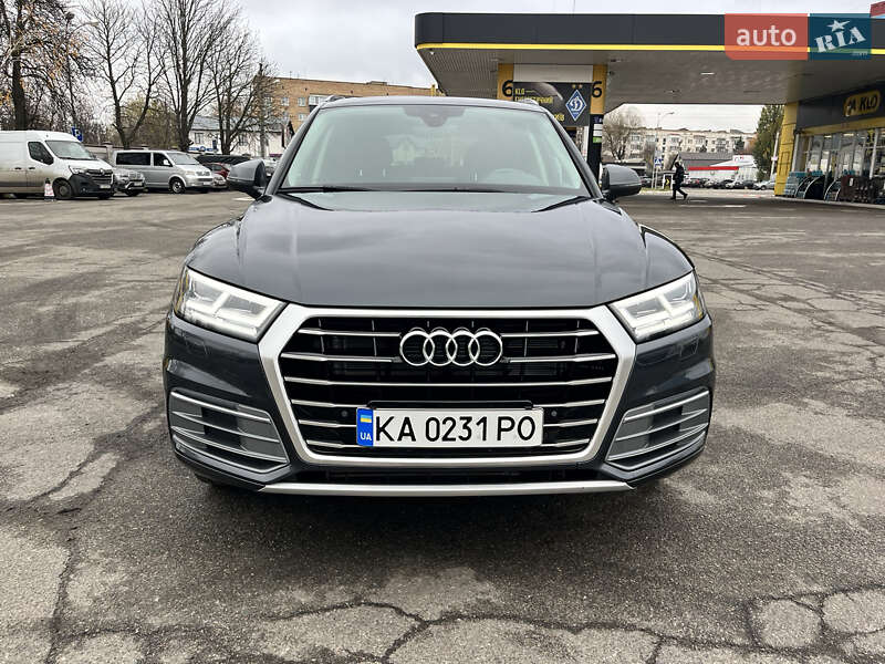 Внедорожник / Кроссовер Audi Q5 2019 в Василькове