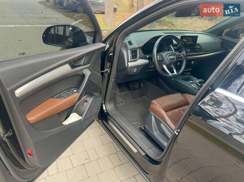 Позашляховик / Кросовер Audi Q5 2020 в Львові фото 7 Позашляховик / Кросовер Audi Q5 2020 в Львові