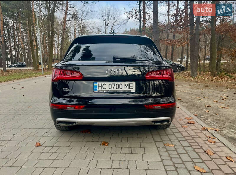 Позашляховик / Кросовер Audi Q5 2020 в Львові фото 16 Позашляховик / Кросовер Audi Q5 2020 в Львові