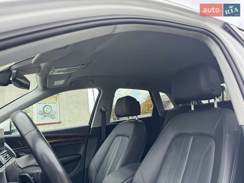 Позашляховик / Кросовер Audi Q5 2017 в Луцьку фото 19 Позашляховик / Кросовер Audi Q5 2017 в Луцьку