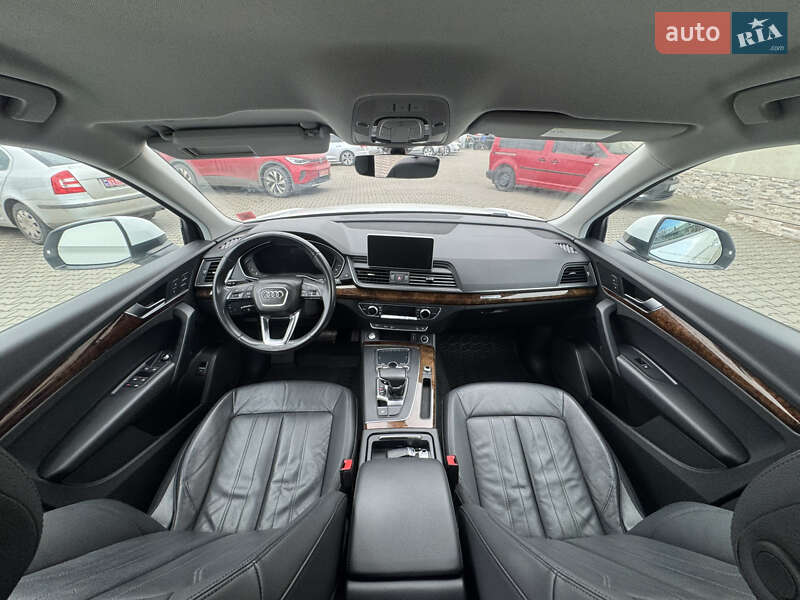 Позашляховик / Кросовер Audi Q5 2017 в Луцьку фото 22 Позашляховик / Кросовер Audi Q5 2017 в Луцьку