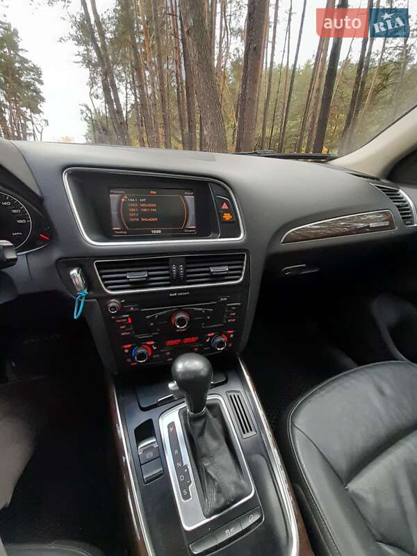 Позашляховик / Кросовер Audi Q5 2010 в Черкасах фото 11 Позашляховик / Кросовер Audi Q5 2010 в Черкасах