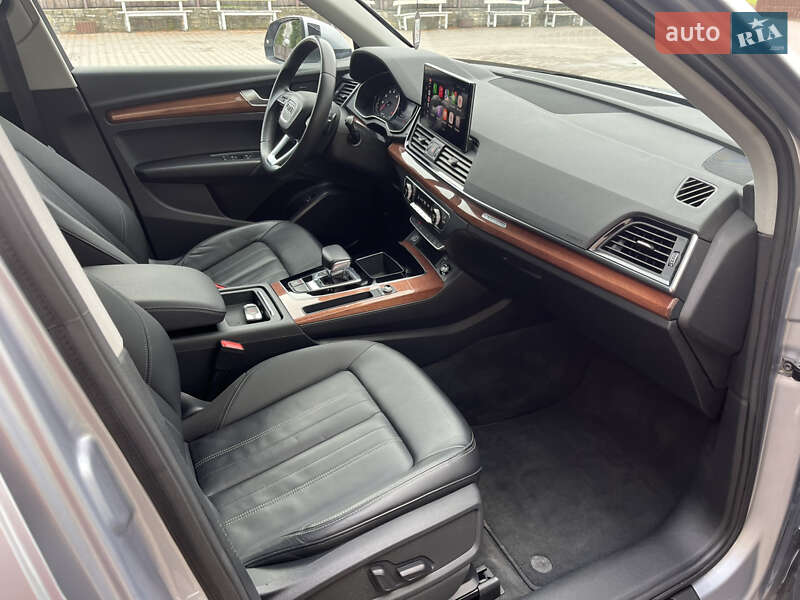 Позашляховик / Кросовер Audi Q5 2021 в Дунаївцях