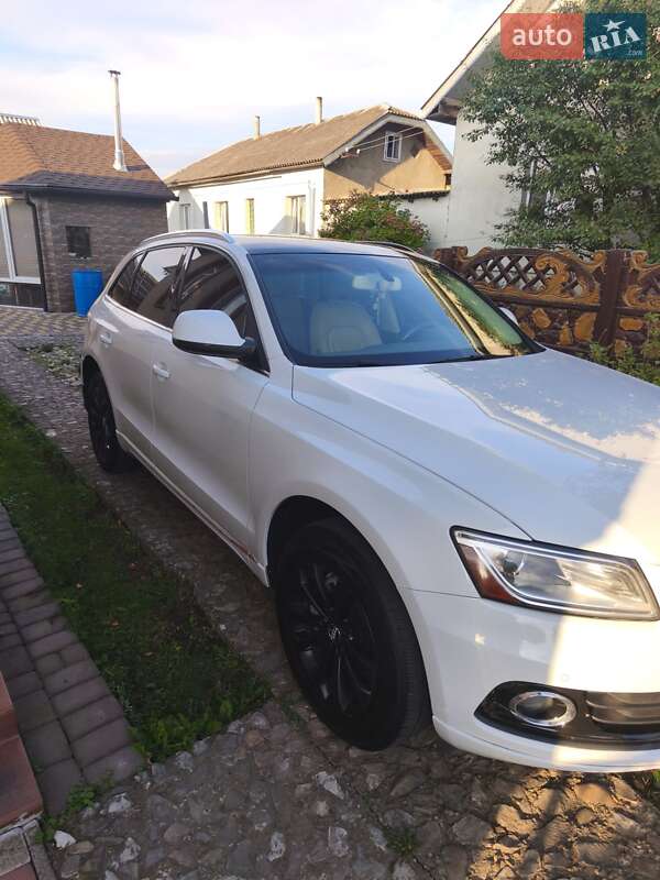 Внедорожник / Кроссовер Audi Q5 2014 в Тысменице