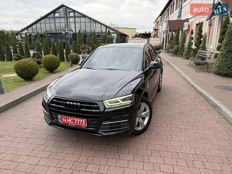 Внедорожник / Кроссовер Audi Q5 2019 в Стрые