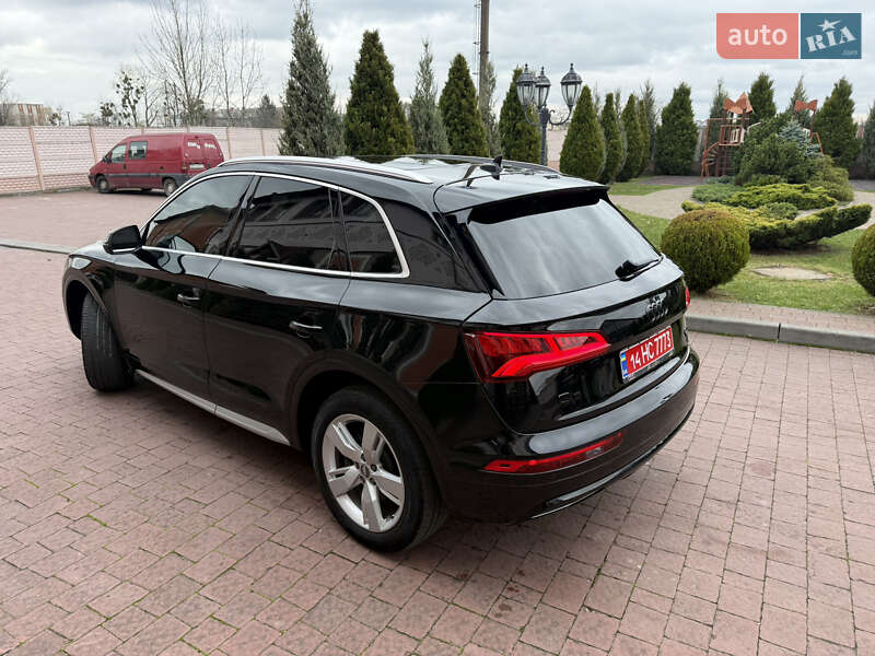 Внедорожник / Кроссовер Audi Q5 2019 в Стрые
