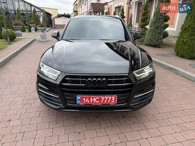 Внедорожник / Кроссовер Audi Q5 2019 в Стрые