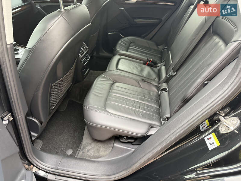 Внедорожник / Кроссовер Audi Q5 2019 в Стрые