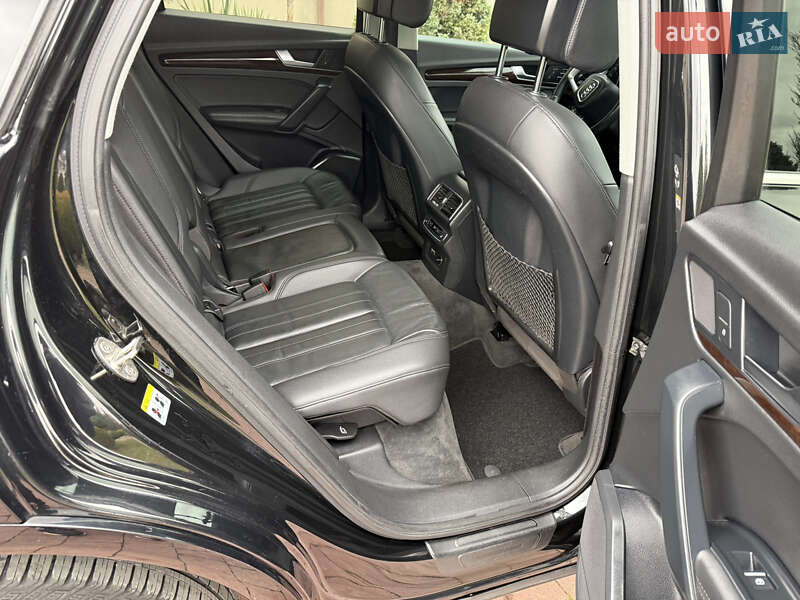 Внедорожник / Кроссовер Audi Q5 2019 в Стрые