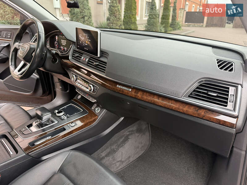 Внедорожник / Кроссовер Audi Q5 2019 в Стрые